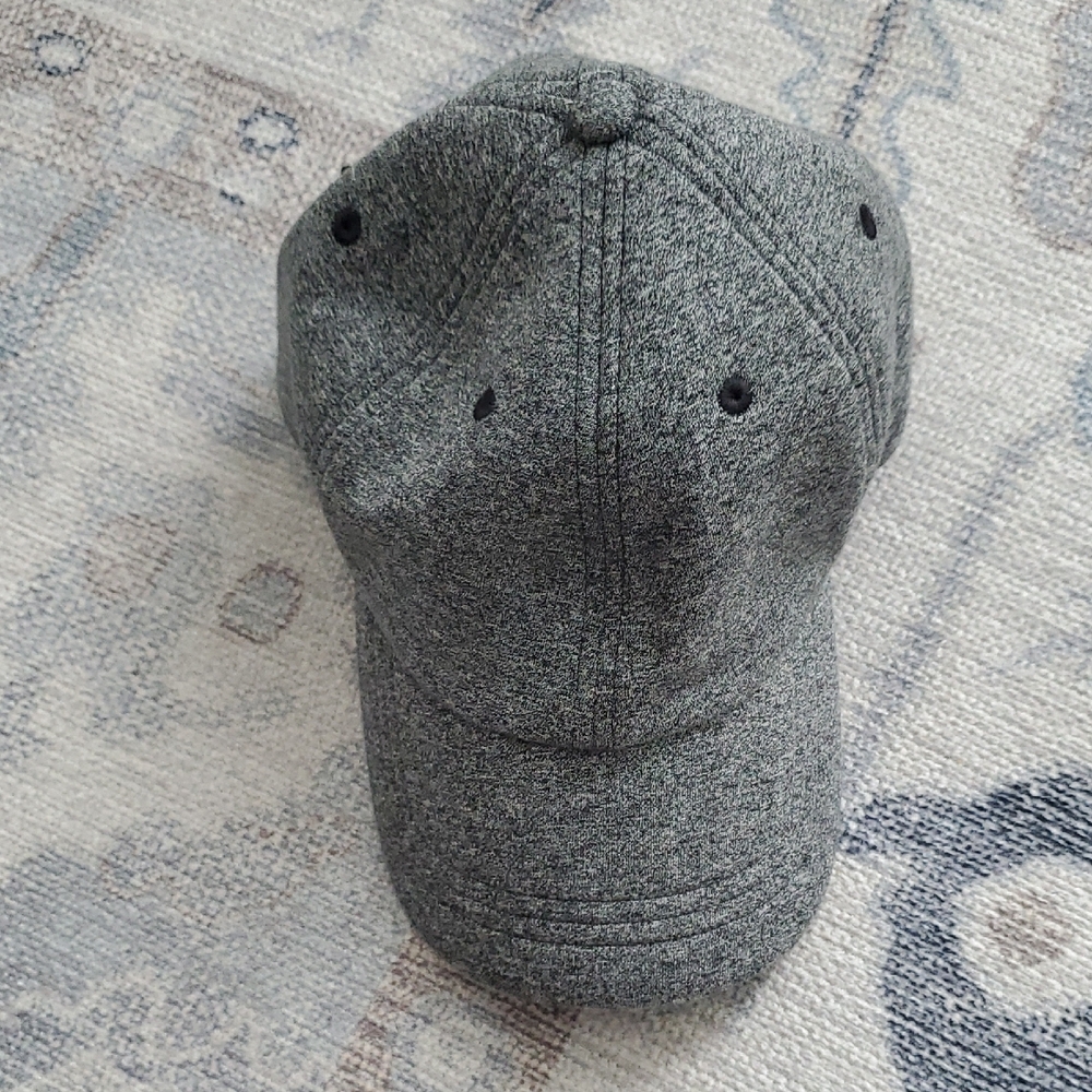Lululemon Baseball Cap Baller Hat Heathered Gray Knit O/S